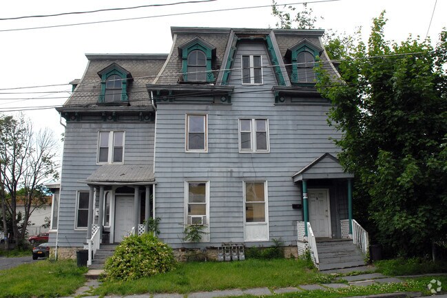 Building Photo - 9 Montgomery St