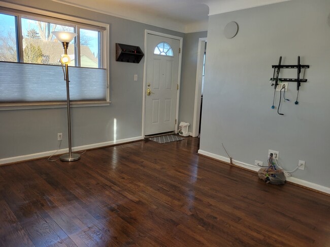 Building Photo - 3711 Hunter Ave