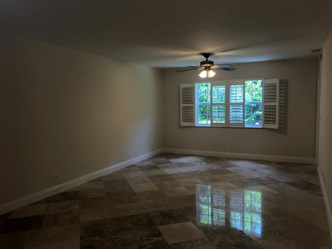 Building Photo - Beautiful Newly remodeled First Floor Condo