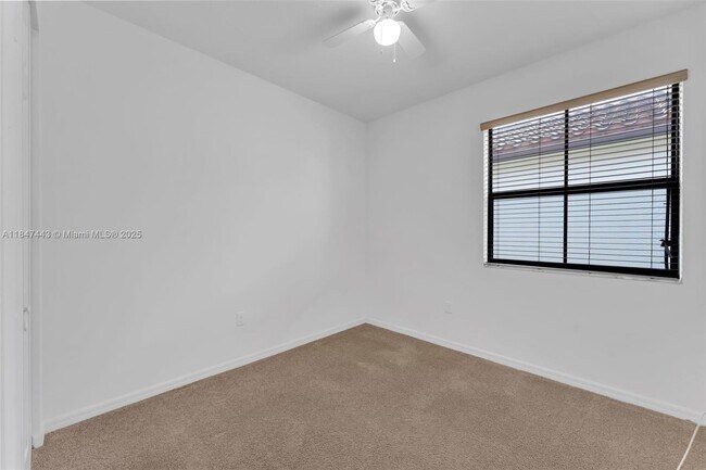 Building Photo - 3855 SW 90th Ave