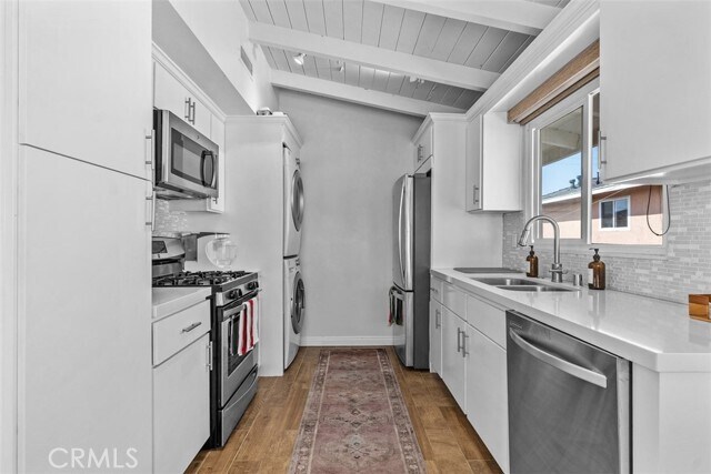 Building Photo - 303 Marguerite Ave