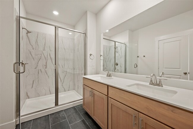 Building Photo - 9613 Dahlia Blvd