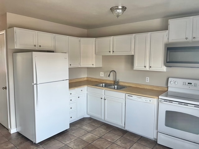 Building Photo - Pheasant Glen Town House #32