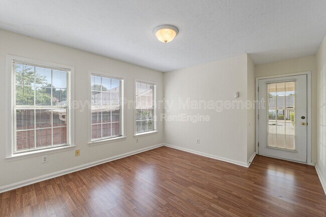 Building Photo - 123 Portofino Ln SW