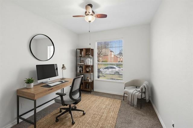 Building Photo - 1616 Broadmoor Dr