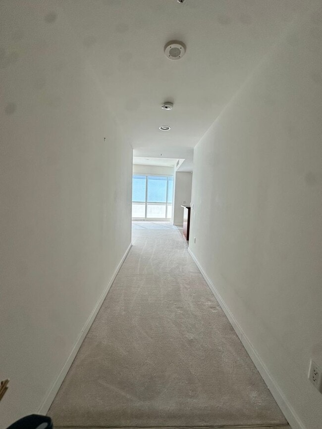 Building Photo - 2bd/2ba Condo - Modern High-Rise Living in the Heart of the Las Vegas Strip