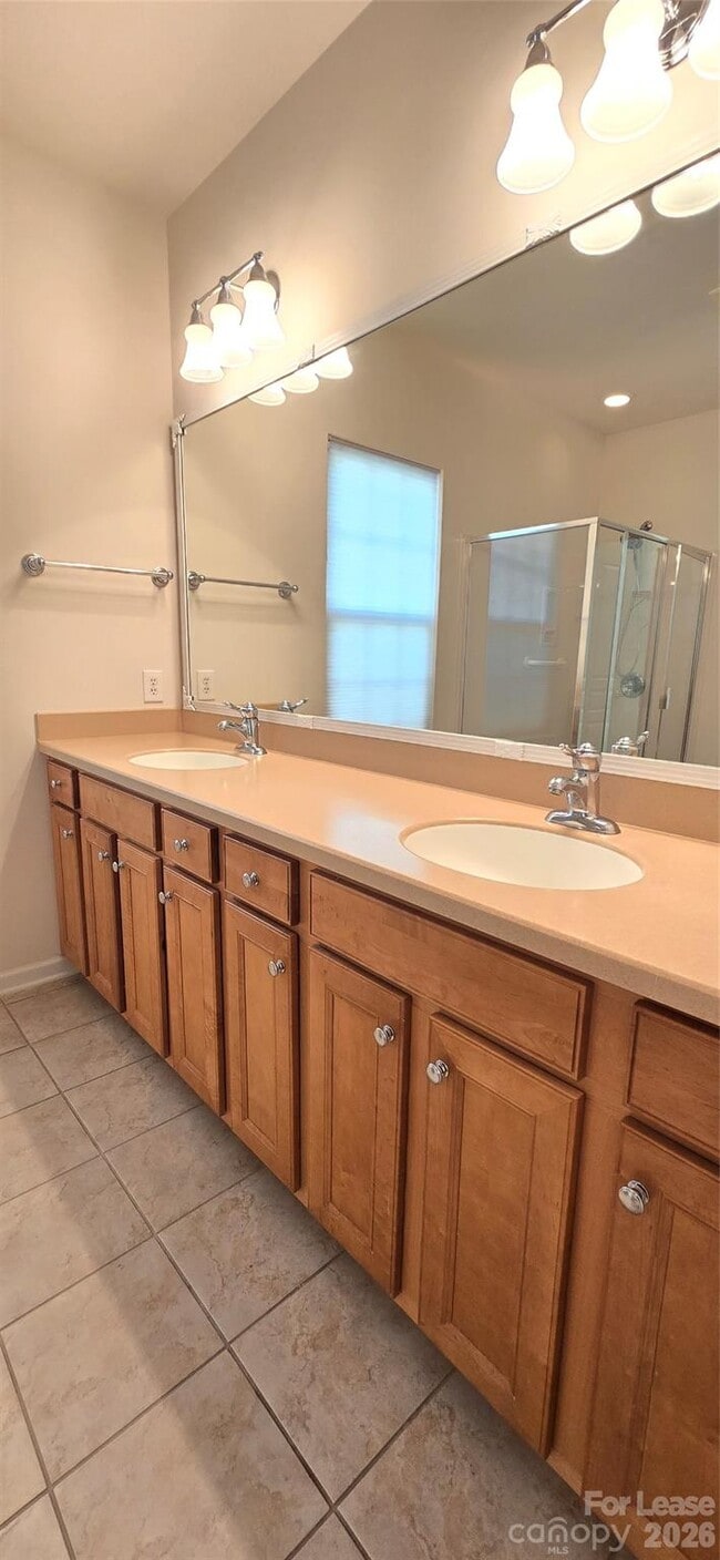 Building Photo - 12051 Dunipace Ct