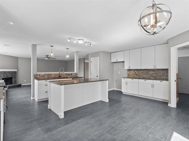 Building Photo - 5304 Los Altos Rd
