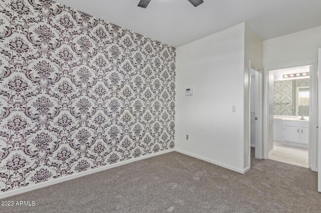 Building Photo - 11375 E Sahuaro Dr