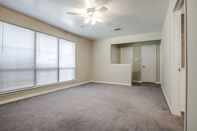 Building Photo - No Application Fees* $500 off 1st months r...