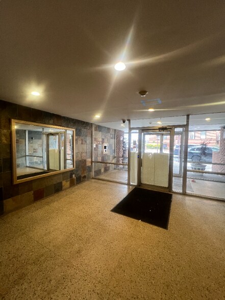 Building Photo - 6 Pomona Ave