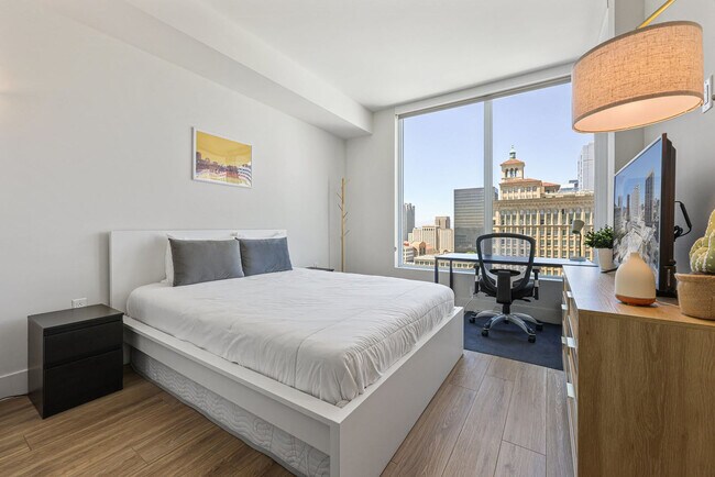 Building Photo - 702 Broadway-SI FL13-ID1251881P