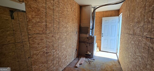 Building Photo - 1055 Livery Cir