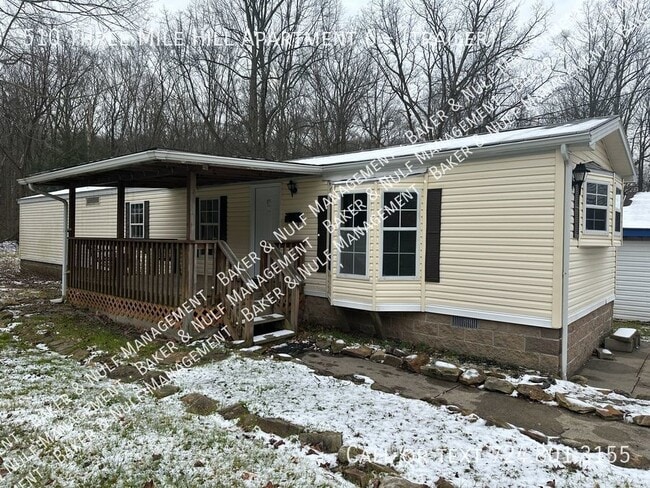 Primary Photo - 510 Three Mile Hill - 6 Rear (trailer)