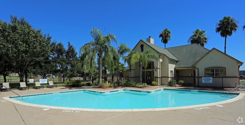 The Whittington Apartments 609 Mallette Dr Victoria TX 77904