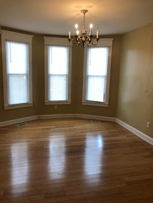 Building Photo - 1534 3rd Ave