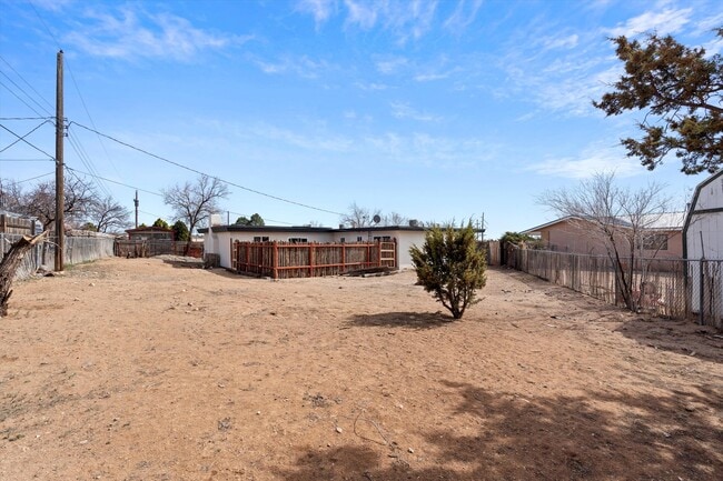 Building Photo - 3329 Siringo Rd