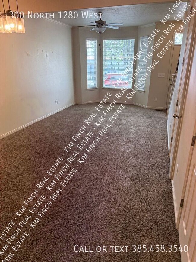 Building Photo - 300 1280 W