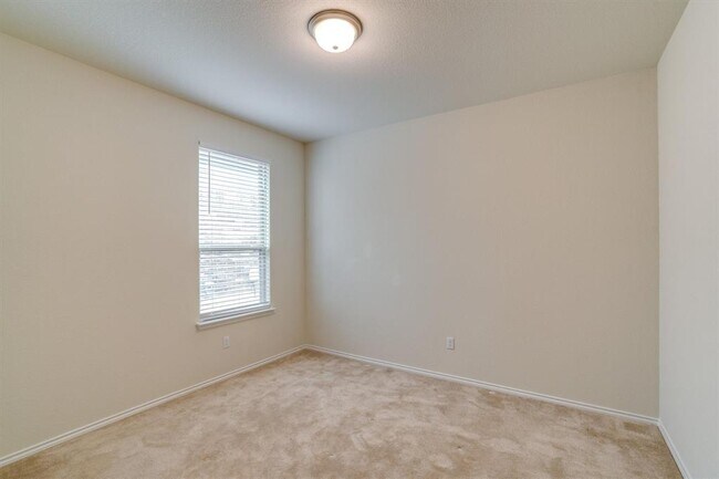 Building Photo - 138 Duroc Dr