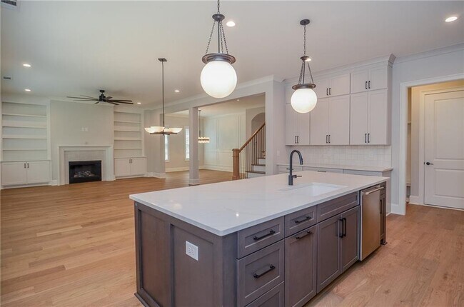 Building Photo - 3963 Enclave Wy