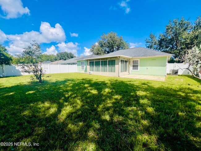 Building Photo - 13140 Staffordshire Dr S