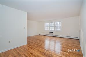 Building Photo - 3 Brickyard Rd