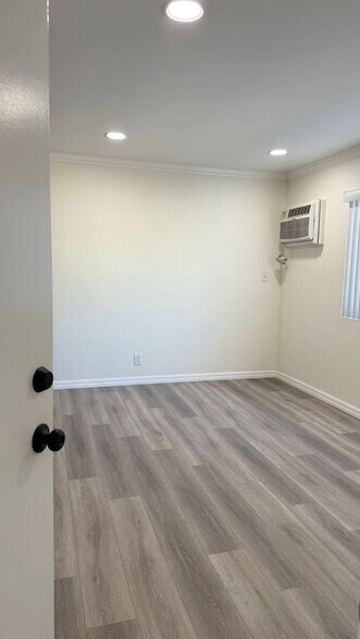 Primary Photo - 607 S Humphreys Ave