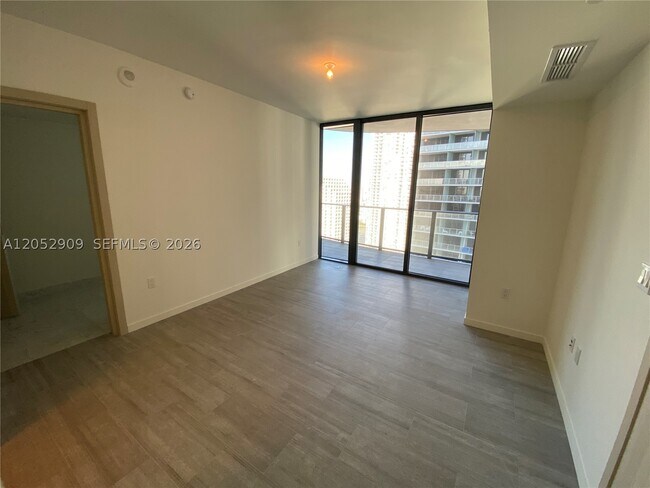 Building Photo - 1000 Brickell Plaza