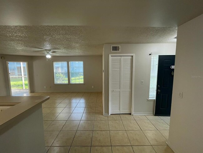 Building Photo - 6100 Westgate Dr