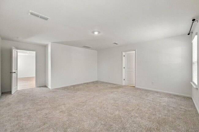 Building Photo - 2413 Abbot Hall Dr