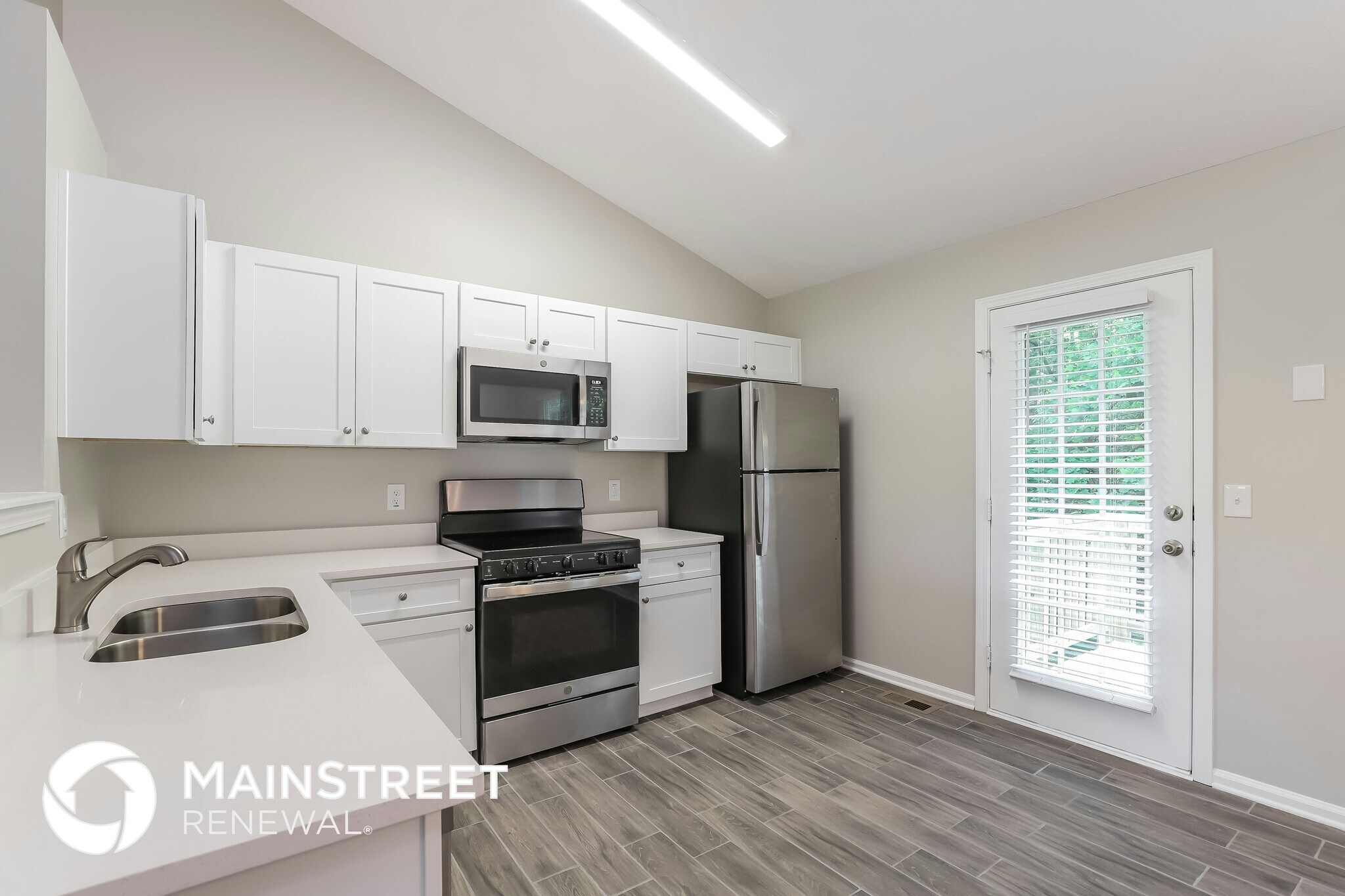 Building Photo - 6756 Spring Head Dr