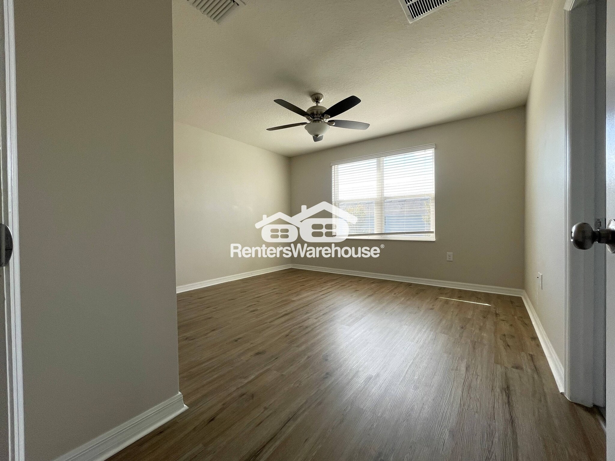 Building Photo - 7025 Grand Elm Dr