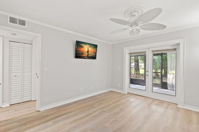 Building Photo - Apartment For Rent in Seminole WITH UPGRADES!