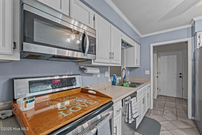 Building Photo - 769 Dayflower Ct