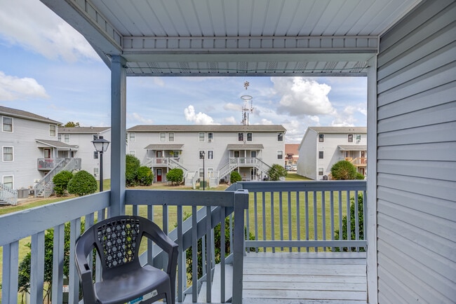 Building Photo - 801 Burcale Rd