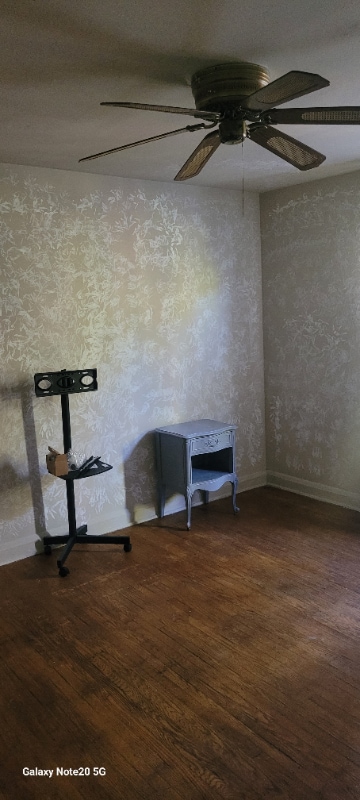 Building Photo - 0 N Linwood Ave