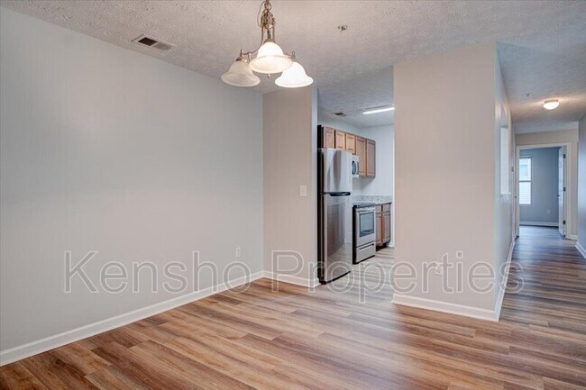 Building Photo - 5302 Fairington Club Dr