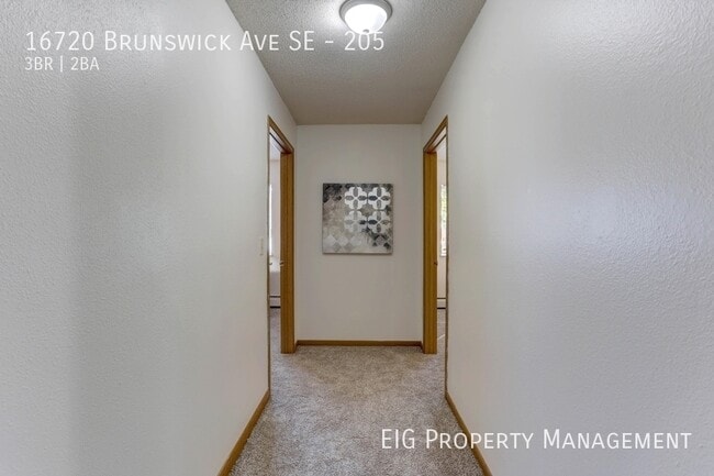 Building Photo - 16720 Brunswick Ave SE