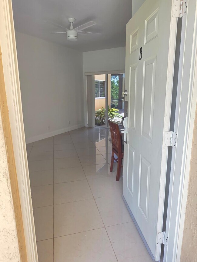 Building Photo - 8262 Mulligan Cir