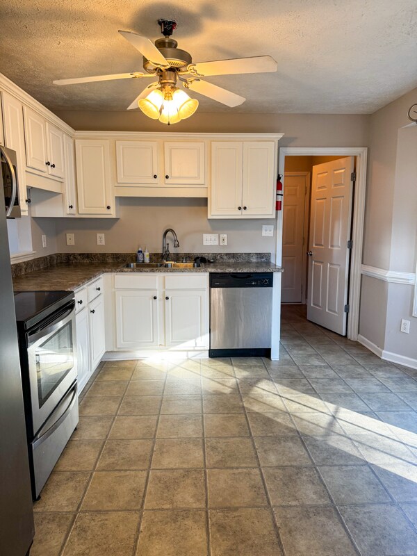 Building Photo - 1018 Bramblegate Rd