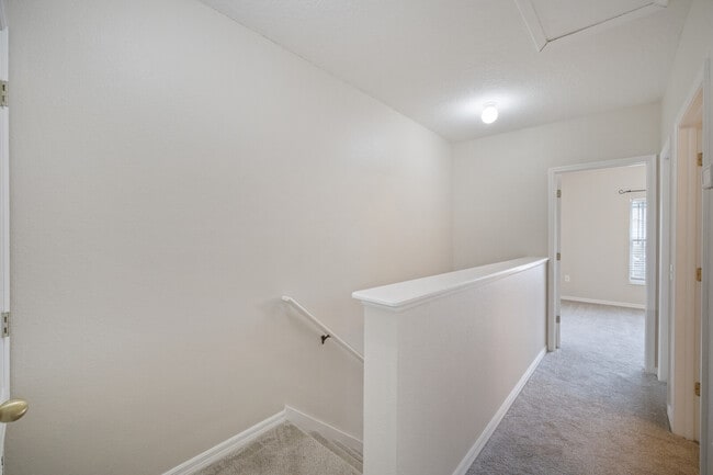 Building Photo - 18505 Pebble Lake Ct