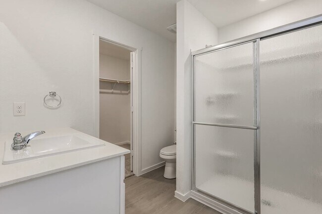 Building Photo - 3724 Axis Hl St