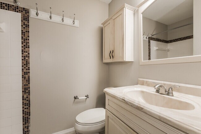 Building Photo - 2608 Shilo Ct