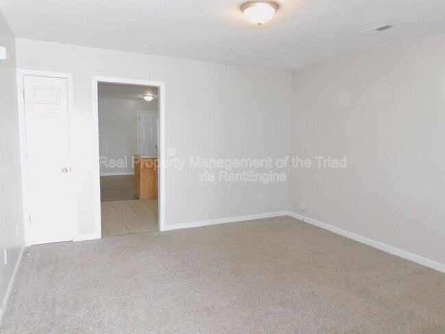 Building Photo - 3211 N O'Henry Blvd