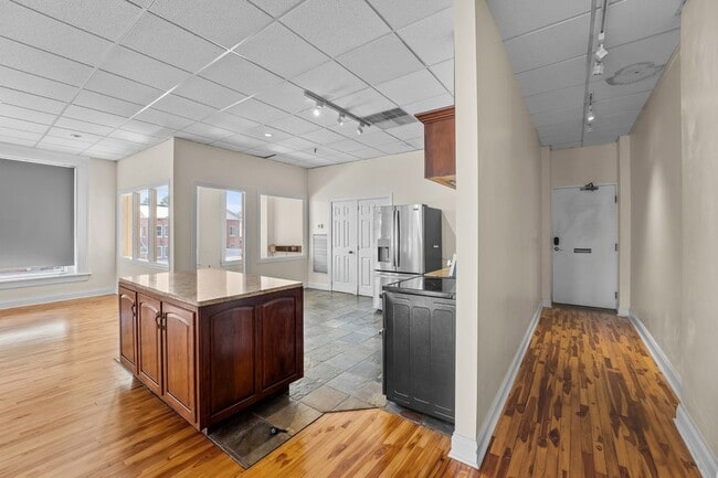 Building Photo - 44 S Jefferson St