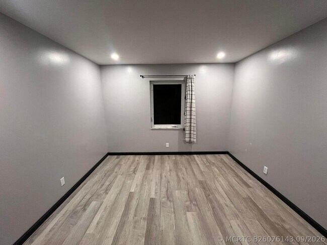 Building Photo - 212 NW 41st Ct