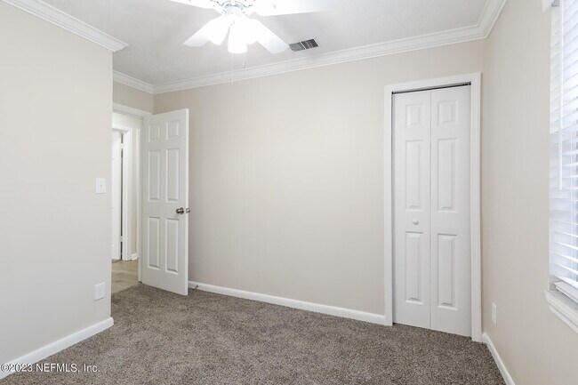 Building Photo - 8203 Ireland Dr