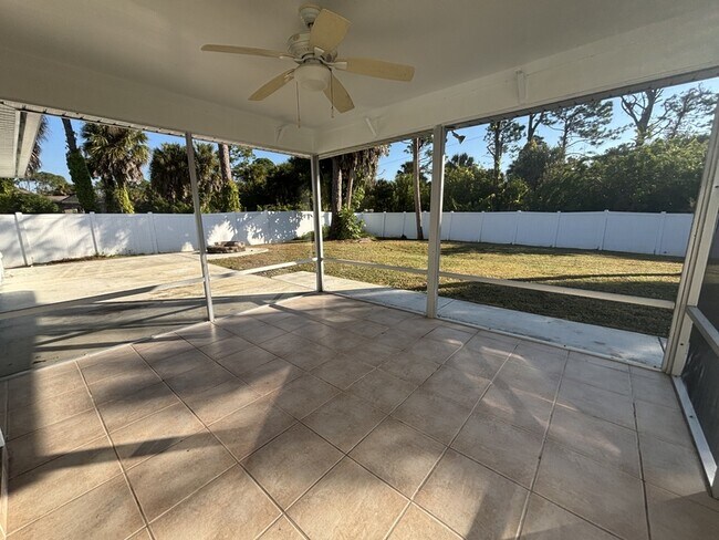 Building Photo - 6194 Seaport St