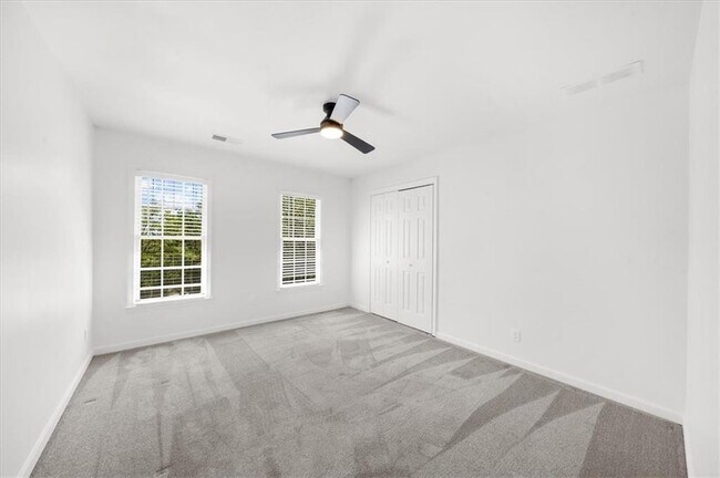 Building Photo - 11215 Highfield Chase Dr