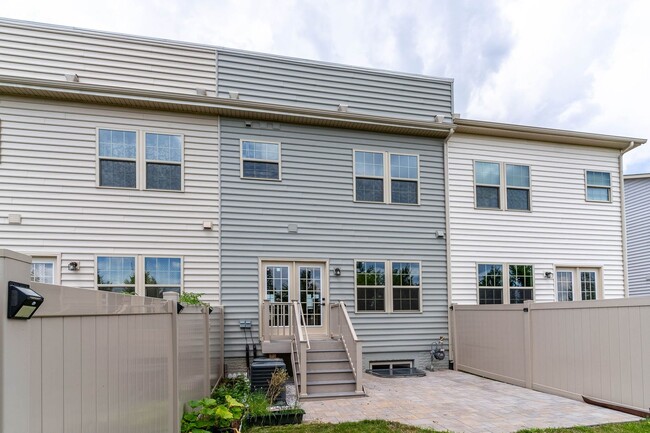 Building Photo - Townhouse with 1-Car Garage, Rooftop Deck ...